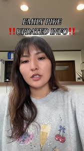 Emily Gilson's Instagram, Twitter & Facebook