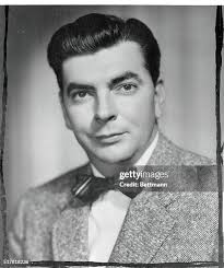 889 photos et images haute résolution de Elliot Martin