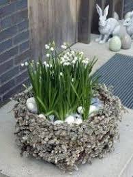 Schone Idee Fur Den Garten Und Ganz Leicht Zu Basteln Von Schuhfreak Easter Floral Easter Floral Designs Easter Decorations