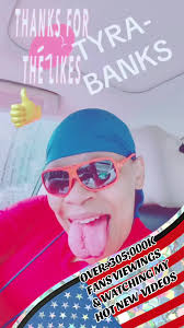TYRABANKSTHEBUBBLEBUTTHOTDIVA (@tyrabanksbigbuttdiva123)