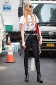 Life Hacks Jazz Orchestra Outdoor Festival Here S What To Wear To Every Type Of Concer Listfender Leading Inspiration Magazine Shopping Trends Li Edgy Outfits Fashion Concert Outfit Fall