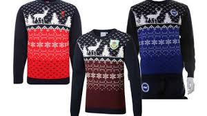 Light up the room with smiles (and a few laughs) with boohoo's men's xmas men's christmas jumpers. Top 5 Christmas Jumpers Of The Premier League Football Clubs This Year