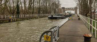 De toegang tot het kanaal bovenstrooms ligt bij maas kilometer 15,2. Julianakanaal Informatie En Waterdata Rijkswaterstaat