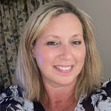 Debra Lear's Instagram, Twitter & Facebook