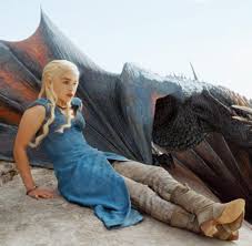 Clarke previously said it belonged to conleth hill, who plays lord varys on the show…. Game Of Thrones Star Emilia Clarke Berichtet Uber Ihren Todeskampf Welt
