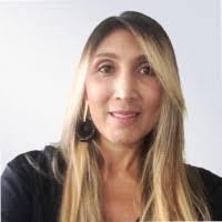 Erica Henao's Instagram, Twitter & Facebook