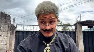 Alejandro Fiallos's Instagram, Twitter & Facebook