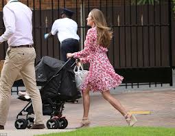 The parents kept their baby girl's name a secret for quite some time, but andy has finally revealed what they called her. Andy Murray S Wife Kim Takes Daughter To Wimbledon To Watch Him Play Daily Mail Online