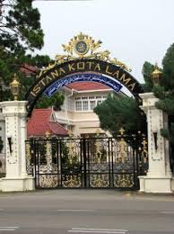 Jika anda belum tahu besi tempa, berikut ini penjelasan tentang besi tempa. Kota Bharu Grand Palace Picture Of Kota Bharu Kelantan Tripadvisor