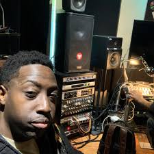 Simple gospel bass lick. Highly recommend for all levels 👌