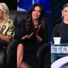 La conduttrice di amici, notando la. Tu Si Que Vales Belen E Sabrina In Nero La De Filippi Scintillante E Sfida Di Stile Sul Palco