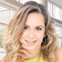 Silvia Amezcua's Instagram, Twitter & Facebook