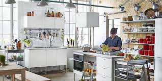 Indispensabili per servire le zuppe ma anche le tante salse che sono alla base della cucina cinese, come quella di soia, ma anche la salsa hoisin, una salsa piccante, o la salsa agrodolce che in genere accompagna nuvolette di drago. Utensili Da Cucina Gli Indispensabili La Casa In Ordine