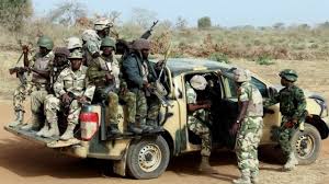 Kotu ta saki ibrahim zakzaky da matarsa zeenah bayan sauraren shari'a. Thank A Soldier Sojojin Najeriya Suna Shan Yabo A Shafin Twitter Bbc News Hausa