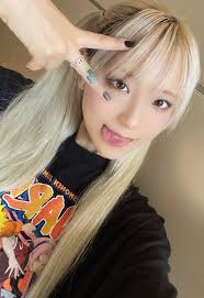 Tsunkito y su camiseta de Naruto😳 ⁓AngelOBRSk