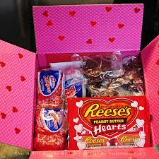 The 50 best valentine's day gifts for him. Valentines Day Ideas For Long Distance Couples Athletes Abroad