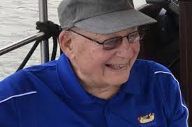 Vienna Beef co-owner James Eisenberg, who loved his hot dogs and Chicago  sausage company, dead at 92