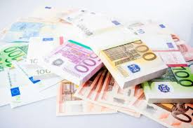 Consultez les dernières infos football et retrouvez les articles, vidéos, commentaires et analyses en un même lieu. Lots Of Cash Money Euros Euro Money Banknotes Money Euro Stock Photo Picture And Royalty Free Image Image 69134529