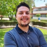 80+ perfiles de «Merlos»