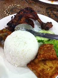 Familiar with wong solo in sec 7, shah alam? Ayam Penyet Di Ayam Bakar Wong Solo Saji My