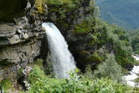 Check spelling or type a new query. Storseterfossen Wanderung Zum Wasserfall In Geiranger