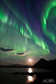 Vores kurser og uddannelser spænder bredt over coaching, massage. Fullmane Nordlys Northern Lights Beautiful Nature Aurora Borealis Northern Lights