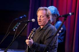 Dewey Bunnell Net Worth