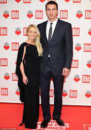 Caroline westbrook thursday 7 feb 2019 10:29 am. Hayden Panettiere Pregnant With Boxer Wladimir Klitschko S Baby Hayden Panettiere Tall Boy Short Girl Hayden Panettiere Husband