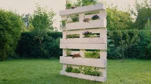 Im garten arbeiten, graben, hacken, (unkraut) jäten, pusseln, wursteln; Tutorial Sichtschutz Bauen So Geht S Schritt Fur Schritt Youtube