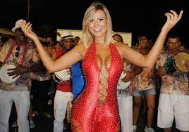 Andressa de faveri urach (born october 11, 1987) is a brazilian model, businesswoman and reality television personality, best known for being a contestant on the sixth season of the brazilian version of. Brazilian Beauty Queen Andressa Urach Hospitalised After Cosmetic Surgery Lifestyle News India Tv