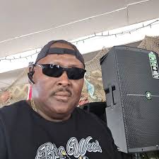 🕊One of these mornings, It won't be long. You'll look for me and I'll be  gone. Going up to Glory, to sing and shout!!! Only Jesus can put me out.  I'm Heaven