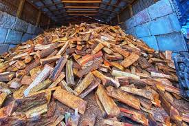 Maple, beech, oak, walnut and pecan are common in north america and burn well. Our Firewood Faq Solves Your Burning Questions Lumberjacks