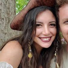 Val E. Lane (@authorvalelane)