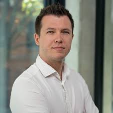 Adrian Ott, Chief AI Officer EY Schweiz, im Interview