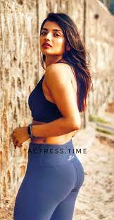 Actress.time on X: Ashna zaveri 😍 Panty line 💯 @MonsterBaddie  @DrFaceFetish t.coL3miokdq3B  X