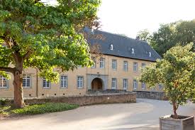 Landschaftsbau gmbh, aus lünen stellt sich vor. Wir Arbeiten Zwischen Dusseldorf Und Koln Im Schloss Dyck In Juchen