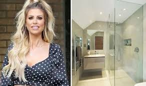 Vinegar or usual cleaners are not the best choices when it comes to cleaning shower doors. Cleaning Tips Mrs Hinch Fans Name Best Product To Clean Shower Screen Express Co Uk