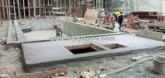 Ada banyak pilihan berbeda, diskusikan denga kontraktor apa yang cocok untuk anda. Cara Buat Kolam Renang Wilayah Jawa Barat By Trijaya Pool