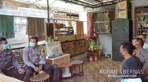 Terlalu padatnya kegiatan kampus, bikin anak2 kost jadi penat. Warga Doakan Kru Kri Nanggala Asal Bantul