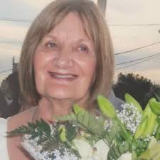 Awguri F'Għeluq Sninek Fis-Sema, Ommi”