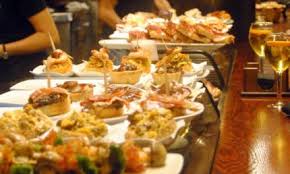 Los pinchos son muy buenos. Los Pintxos Sena De Identidad De La Gastronomia Vasca
