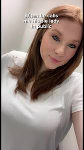 Katie Behr's Instagram, Twitter & Facebook