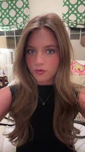 Eliza Ely's Instagram, Twitter & Facebook