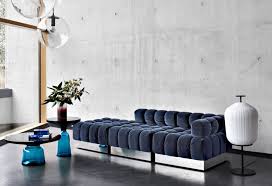 Heute ein sofa, morgen eine liegelandschaft mit beduinenzelt, oder vielleicht doch lieber eine anordnung als raumteiler mit ablagebrett? Classicon Deep Tuft Sofa Bruno Wickart Blog