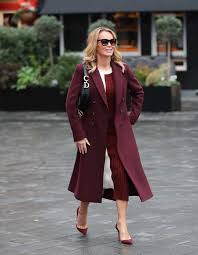 Buka playstore pada smartphone anda; Amanda Holden In Burgundy Coat Leaving Heart Radio Studios In London Burgundy Coats Amanda Holden Coat