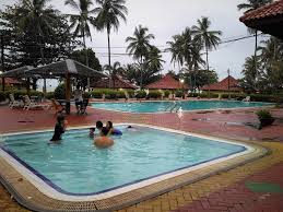 Pantai sambolo anyer banten snorkeling, jet ski, banana boat, motor atv, menyantap kuliner, bermain air di bibir pantai. Bandulu Water Sport Anyer Villa Keren Di Anyer Dengan Kolam Renang Besar Dan Pantai Berpasir Yang Landai Villa Di Anyer Carita Tanjung Lesung