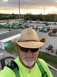 Jeremy Shoning's Instagram, Twitter & Facebook