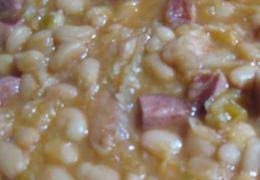 Great northern beans are a north american bean, which is popular in france for making cassoulet (a white bean casserole) and in the whole mediterranean where many beans of a similar appearance are cultivated. Great Northern Beans And Polish Sausage Recipes 26 Supercook