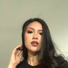 Yo después de darle un ligero retoque a mi foto: