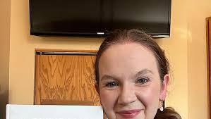 Dining In: Highly Cookable Recipes: A Cookbook: Roman, Alison:  9780451496997: Amazon.com: Books